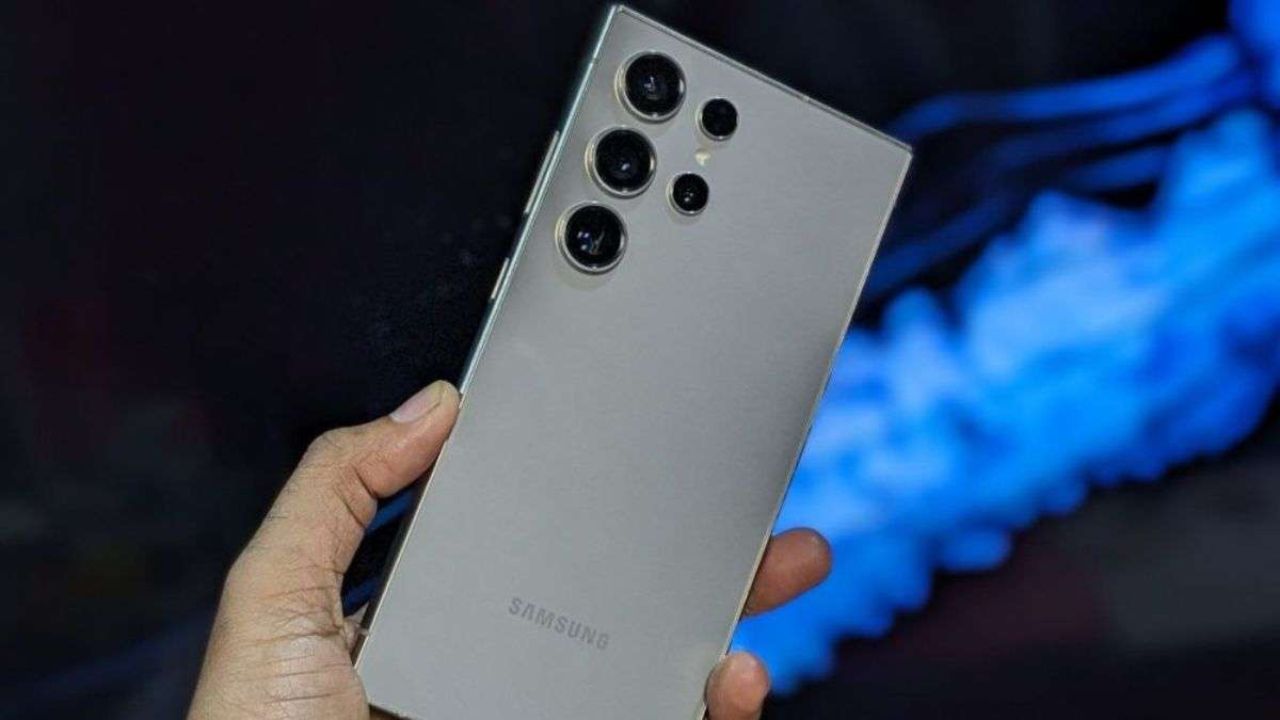Samsung Galaxy S24 Ultra 5G के पीछे पागल दुनिया अब आया सबसे बड़ा ऑफर पढ़िए पूरी डील