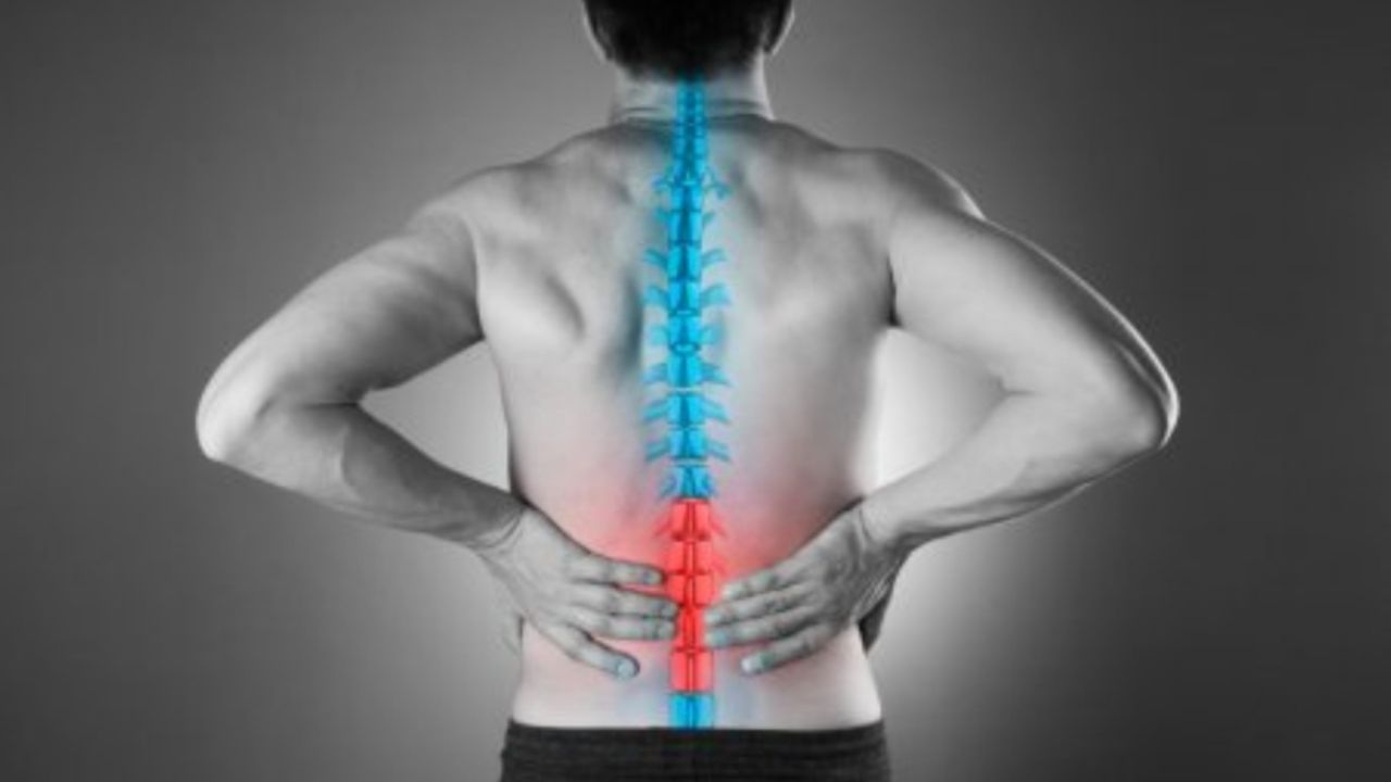 Ways To Improve Poor Posture: शरीर का झुकना बना नई आफत वैज्ञानिकों ने दी डरावनी चेतावनी! जानिए क्या है इससे बचने का उपाय
