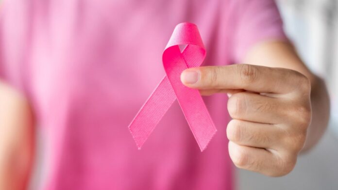 Breast Cancer: शराब से दूर रहें और स्वस्थ जीवनशैली अपनाएं! स्तन कैंसर से बचाव के उपाय