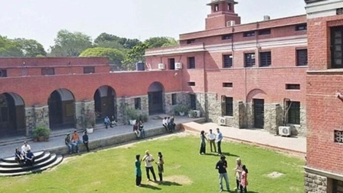 DU Admission: DU का बड़ा कदम, आर्मी हॉस्पिटल में बीएससी न्यूक्लियर मेडिसिन टेक्नोलॉजी की पढ़ाई शुरू! जानिए कैसे मिलेगा आर्मी हॉस्पिटल में पढ़ने का मौका