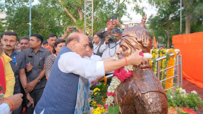 Maharana Pratap Jayanti: महाराणा प्रताप जयंती पर राजनाथ सिंह का बड़ा बयान! प्रताप को नमन पर कार्यक्रम से दूरी