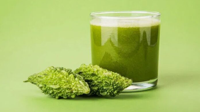 Bitter Gourd Juice: यूरिक एसिड और शुगर को नियंत्रित करने के लिए करेला कैसे है फायदेमंद? जानें इसका सही तरीका