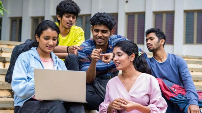JEE Main 2025 के टॉपर्स का धमाका! 100 प्रतिशत अंक पाने वाले छात्र बने प्रेरणा स्रोत