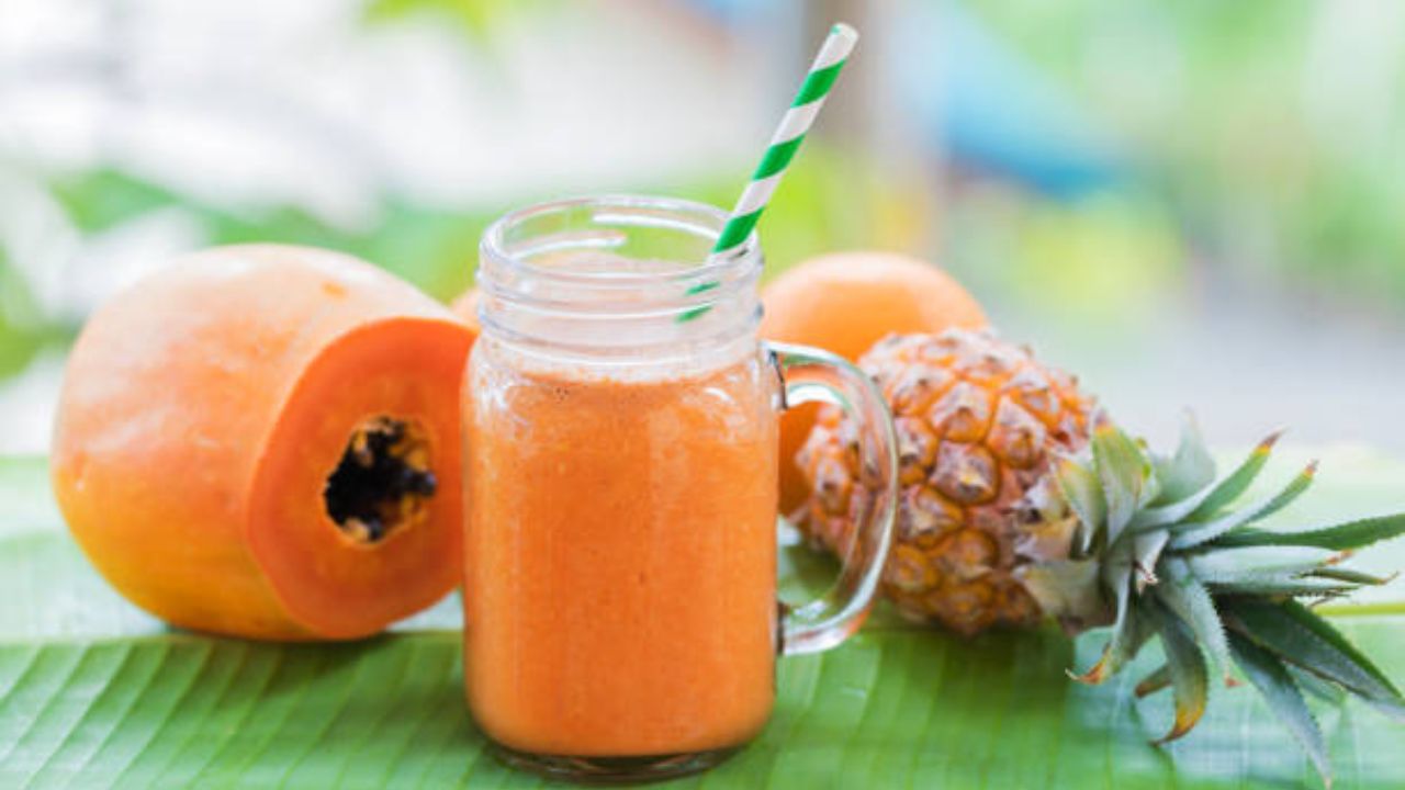 Papaya Juice Benefits: पका पपीता खाना नहीं पसंद? इस तरह बनाइए जूस और पाइए पेट से लेकर त्वचा तक फायदे