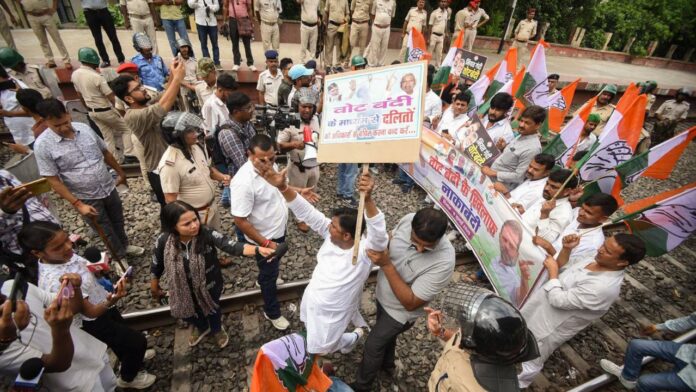 Bharat Bandh: 25 करोड़ कर्मचारी हड़ताल पर! भारत बंद से थम गया जनजीवन, पश्चिम बंगाल बना केंद्र
