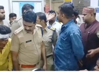 रांझी में मंदिर के भंडारे के दौरान खूनी संघर्ष, तेज रफ्तार बाइक चलाने से रोकने पर लाठी-डंडों और चाकू से हमला