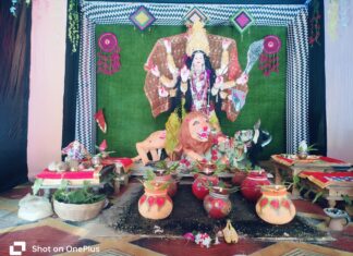 ग्राम गोरेघाट के हनुमान मंदिर एवं बाजार चौक में मां जगत जननी के दरबार में हवन-पूजन संपन्न